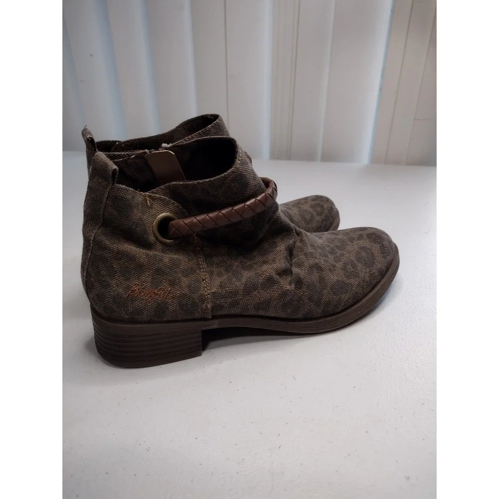 Blowfish Leopard Print Ankle Boots Women's Size 7.5 Side Zip Comfort Fashion